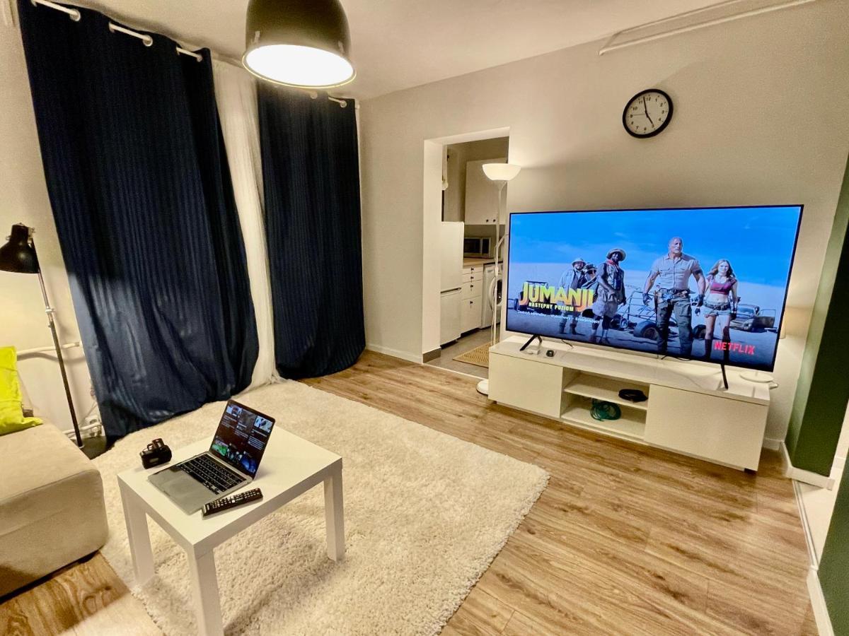 Holiday Metro Fast Wifi Tv'70 Netflix Hbo Appletv 华沙 外观 照片
